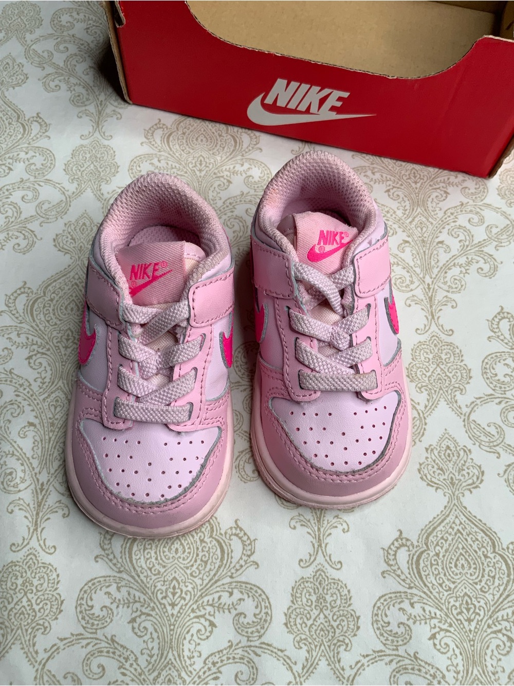 Nike Dunk Low Toddler Girls Size 4C Pink Foam Hyper Pink Sneakers - Picture 6 of 11
